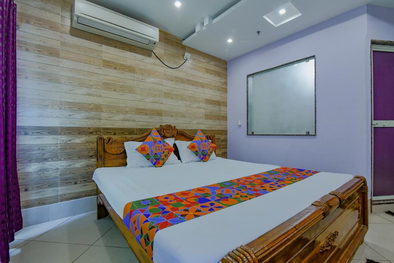 Fabhotel New Central Bhubaneswar Exterior photo